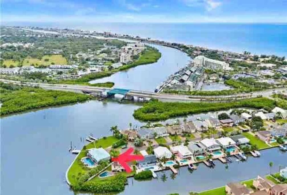 Guest Suite - Waterfront -Pool & Hot Tub- Walk To Beach クリアウォーター・ビーチ エクステリア 写真