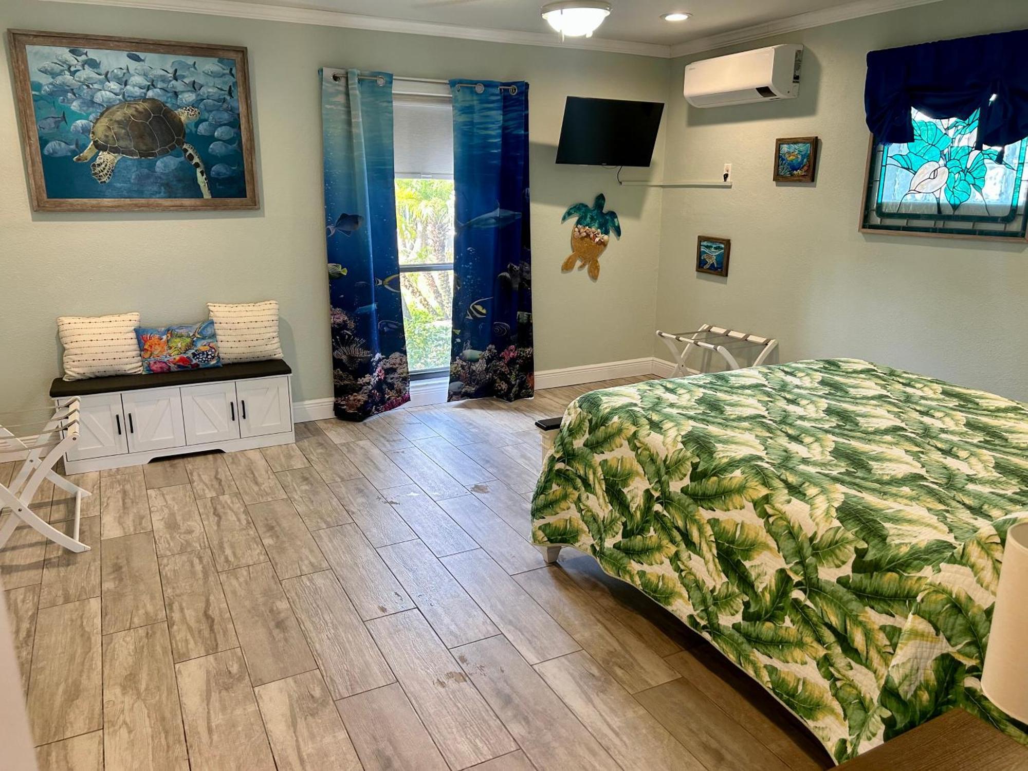 Guest Suite - Waterfront -Pool & Hot Tub- Walk To Beach クリアウォーター・ビーチ エクステリア 写真
